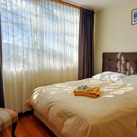 The Quito Guest House With Yellow Balconies For Travellers